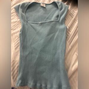 Light blue cute squared cut top